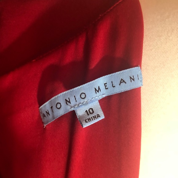 Stunning red dress - Picture 6 of 8